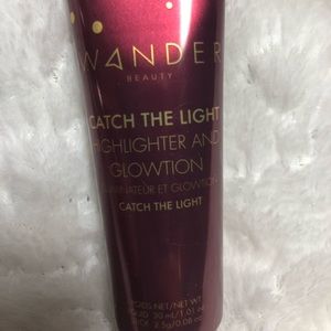Wander Beauty Highlighter and glowtion